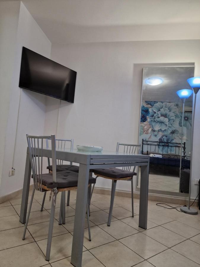 Casa Mon Amour Ливорно Экстерьер фото