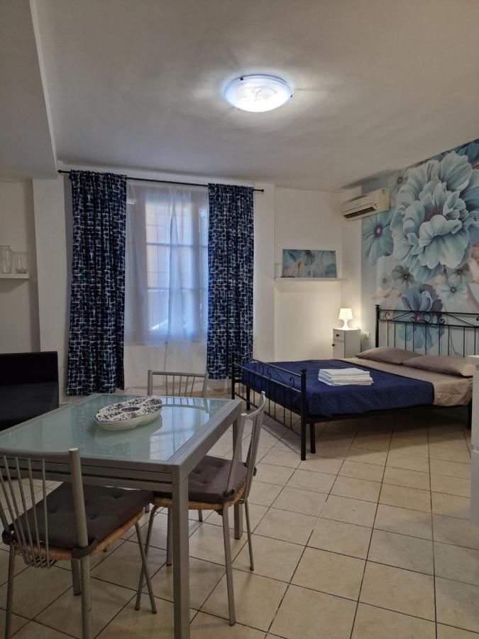 Casa Mon Amour Ливорно Экстерьер фото