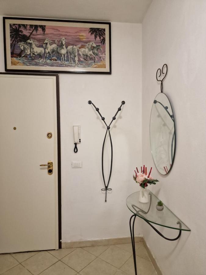 Casa Mon Amour Ливорно Экстерьер фото