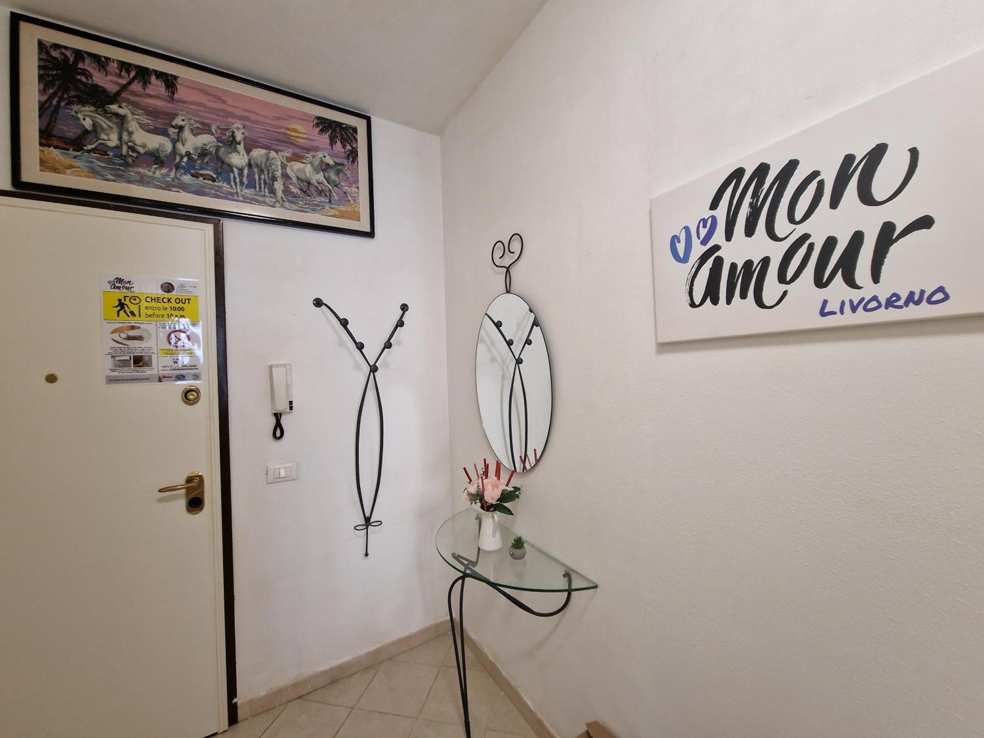 Casa Mon Amour Ливорно Экстерьер фото